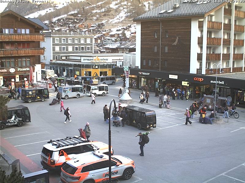 Archived image Webcam Zermatt Railway station