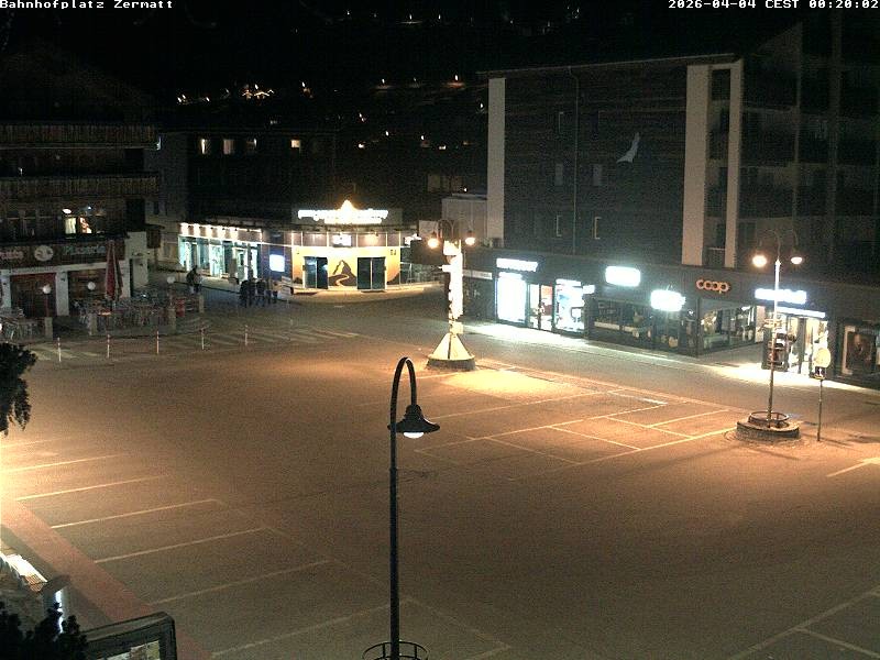Archiv Foto Webcam Zermatt Bahnhofplatz
