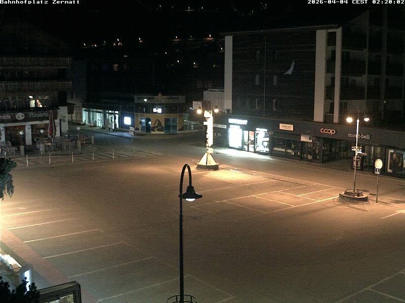 Archiv Foto Webcam Zermatt Bahnhofplatz