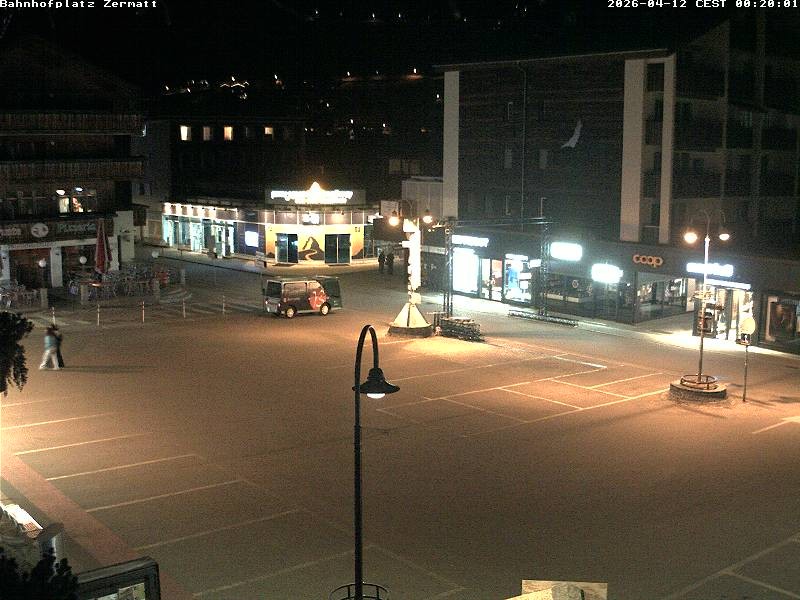 Archived image Webcam Zermatt Railway station