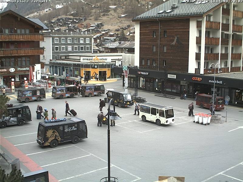 Archived image Webcam Zermatt Railway station
