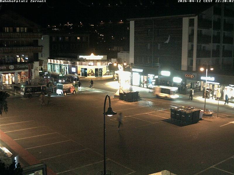 Archived image Webcam Zermatt Railway station
