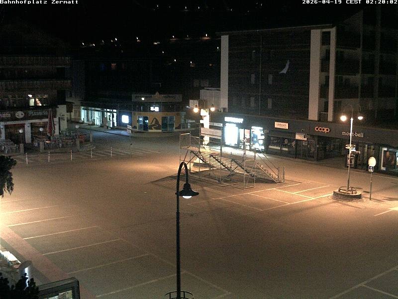 Archived image Webcam Zermatt Railway station