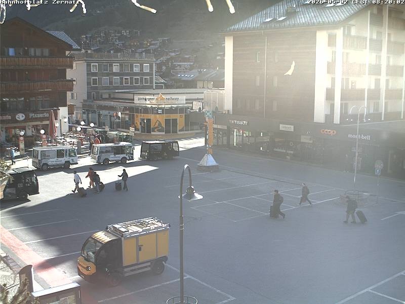 Archived image Webcam Zermatt Railway station