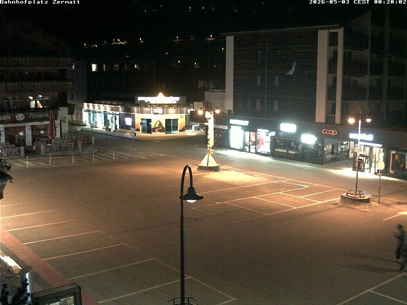 Archiv Foto Webcam Zermatt Bahnhofplatz