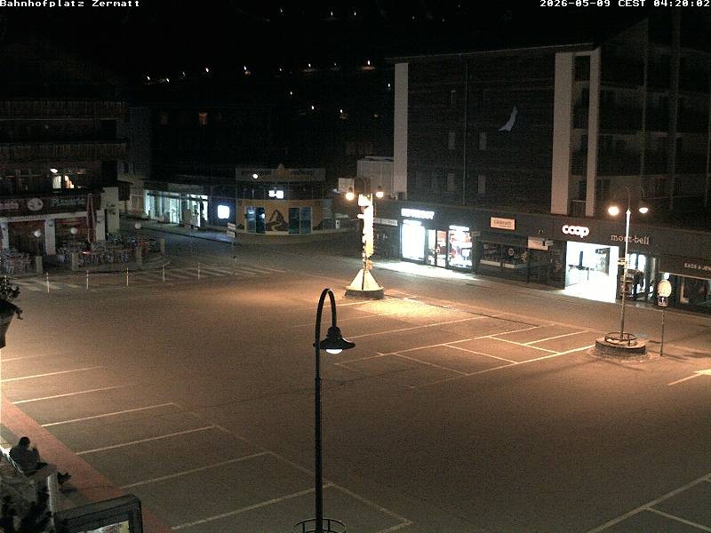 Archiv Foto Webcam Zermatt Bahnhofplatz