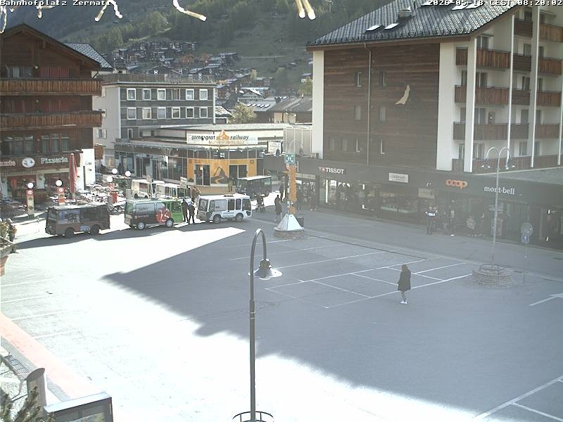 Archived image Webcam Zermatt Railway station