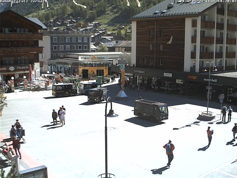 Archived image Webcam Zermatt Railway station