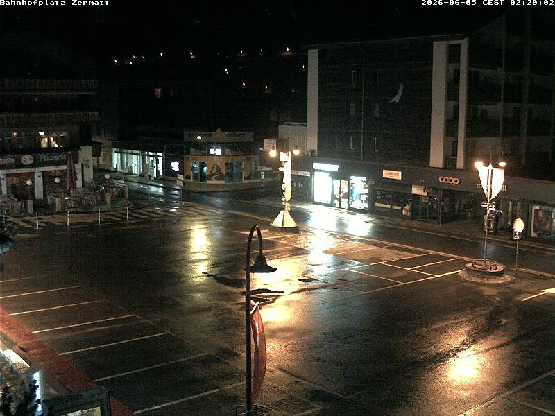 Archiv Foto Webcam Zermatt Bahnhofplatz