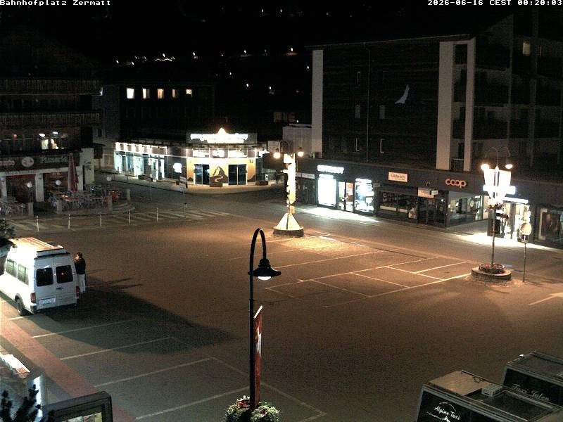 Archived image Webcam Zermatt Railway station
