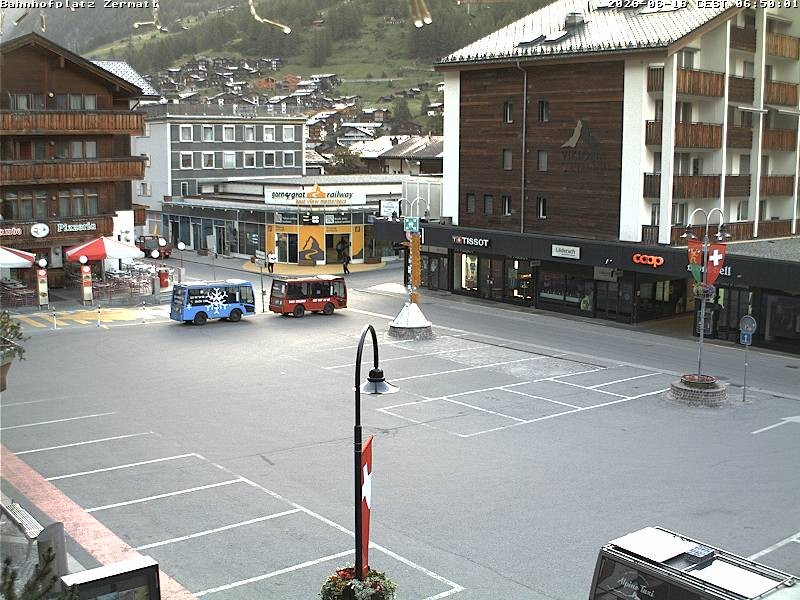 Archived image Webcam Zermatt Railway station