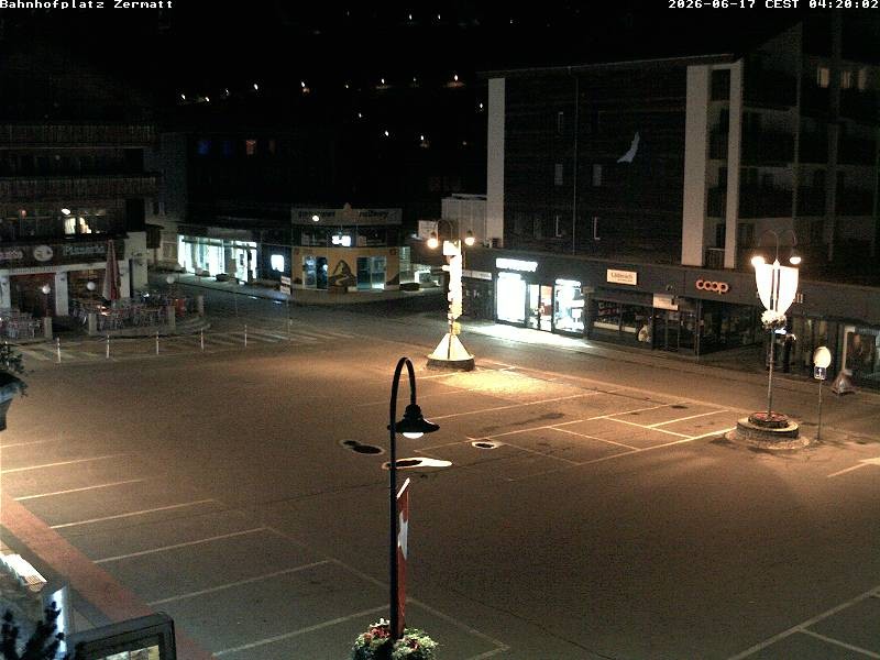 Archiv Foto Webcam Zermatt Bahnhofplatz