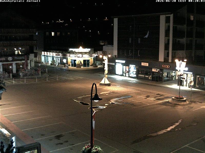 Archived image Webcam Zermatt Railway station