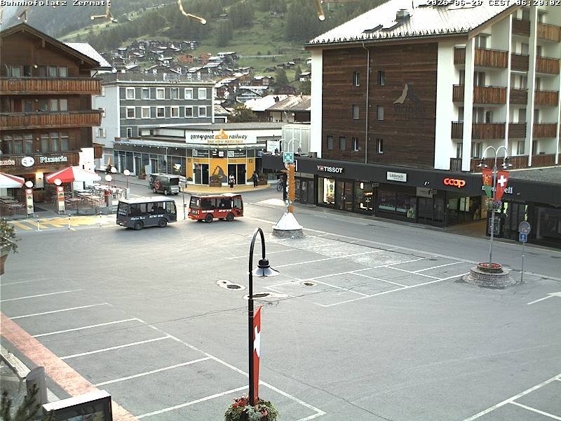 Archived image Webcam Zermatt Railway station