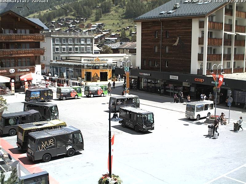 Archived image Webcam Zermatt Railway station