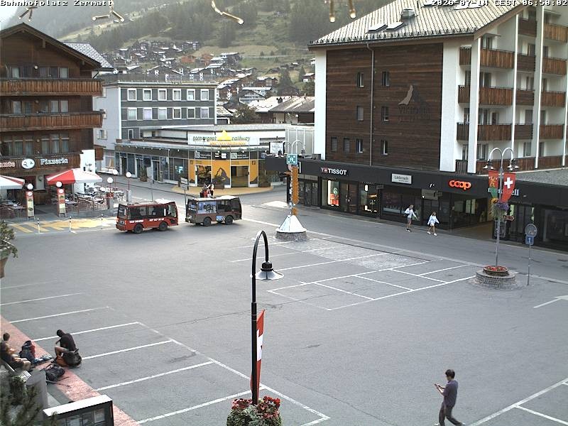 Archived image Webcam Zermatt Railway station