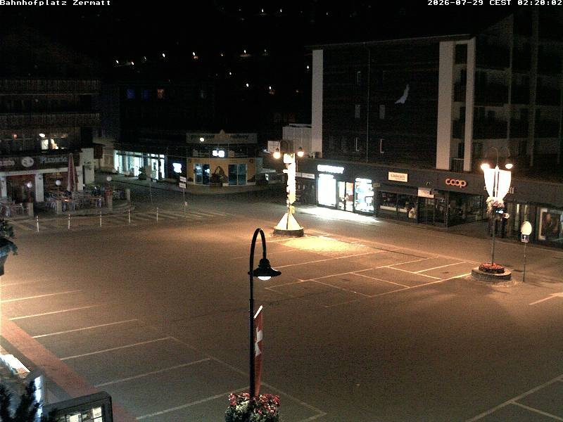 Archiv Foto Webcam Zermatt Bahnhofplatz