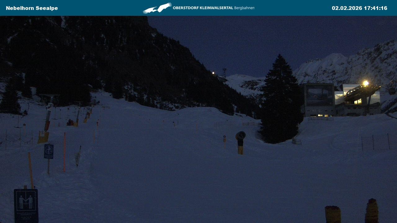Archived image Webcam Cable car Nebelhorn station Seealpe