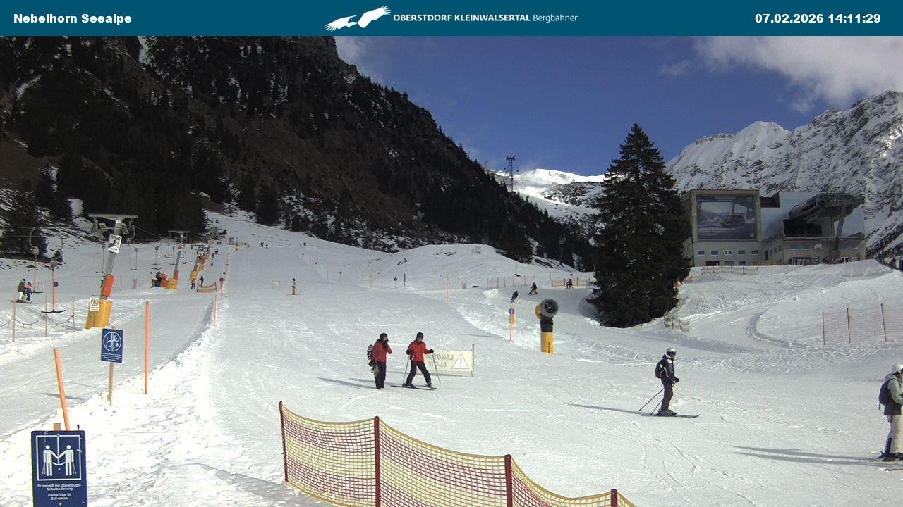 Archived image Webcam Cable car Nebelhorn station Seealpe