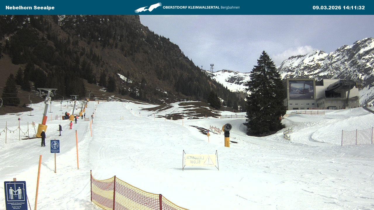 Archived image Webcam Cable car Nebelhorn station Seealpe