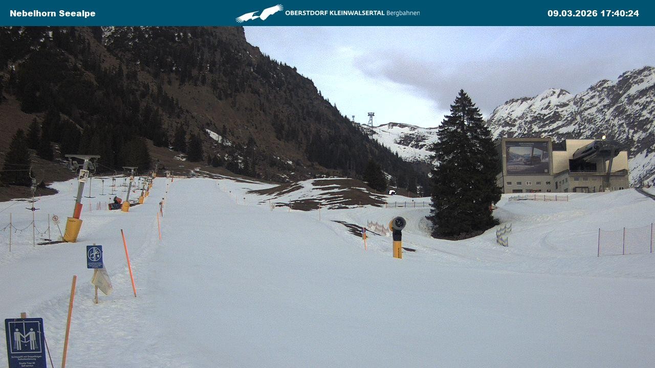 Archived image Webcam Cable car Nebelhorn station Seealpe