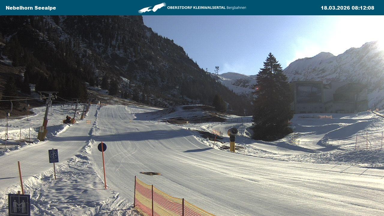 Archived image Webcam Cable car Nebelhorn station Seealpe