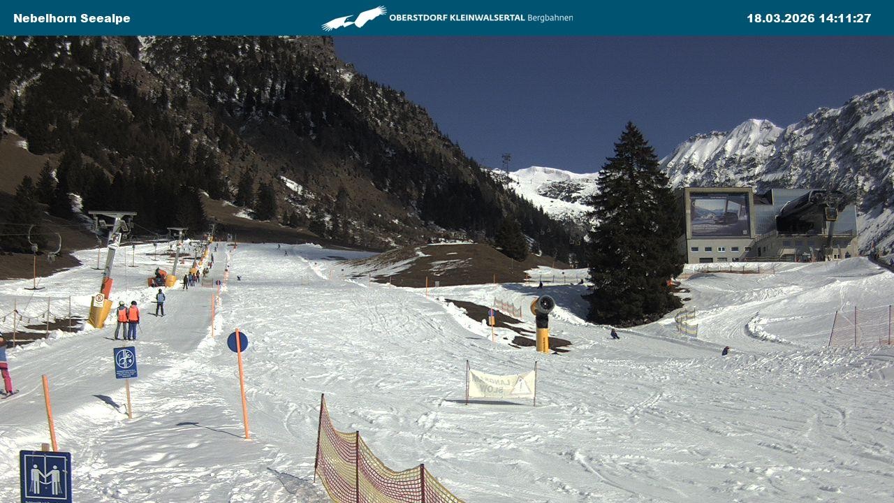 Archived image Webcam Cable car Nebelhorn station Seealpe