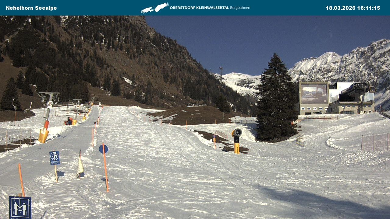 Archived image Webcam Cable car Nebelhorn station Seealpe