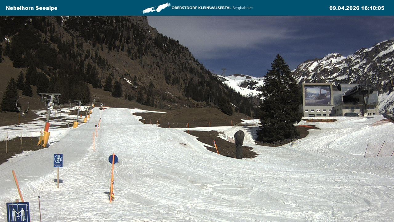 Archived image Webcam Cable car Nebelhorn station Seealpe