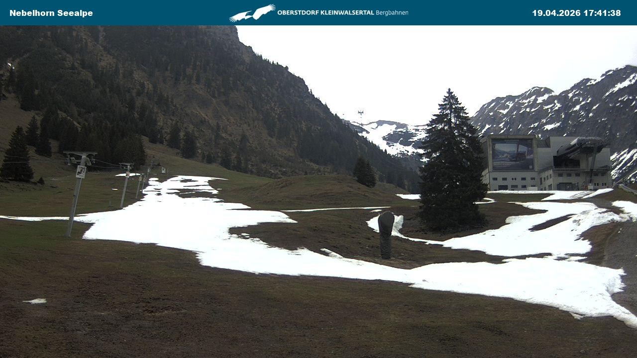 Archived image Webcam Cable car Nebelhorn station Seealpe