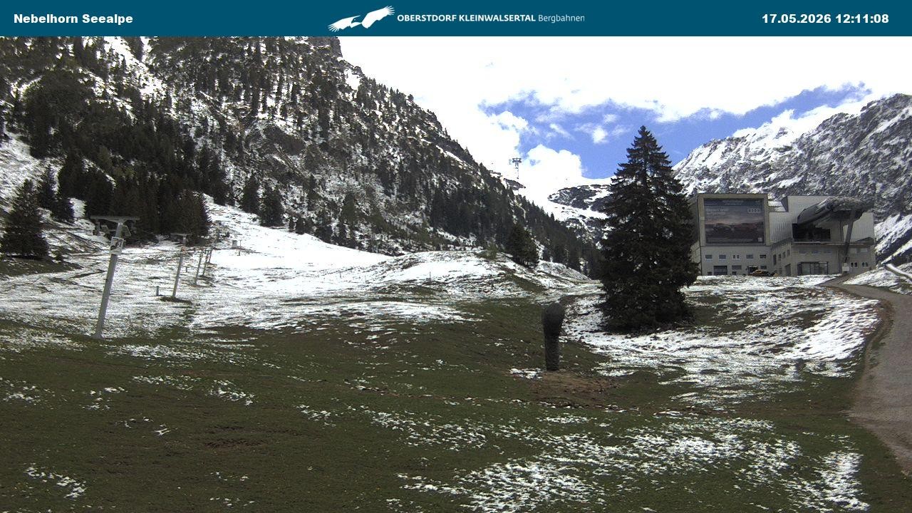 Archived image Webcam Cable car Nebelhorn station Seealpe