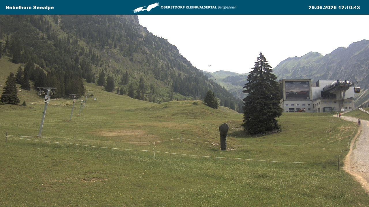 Archived image Webcam Cable car Nebelhorn station Seealpe