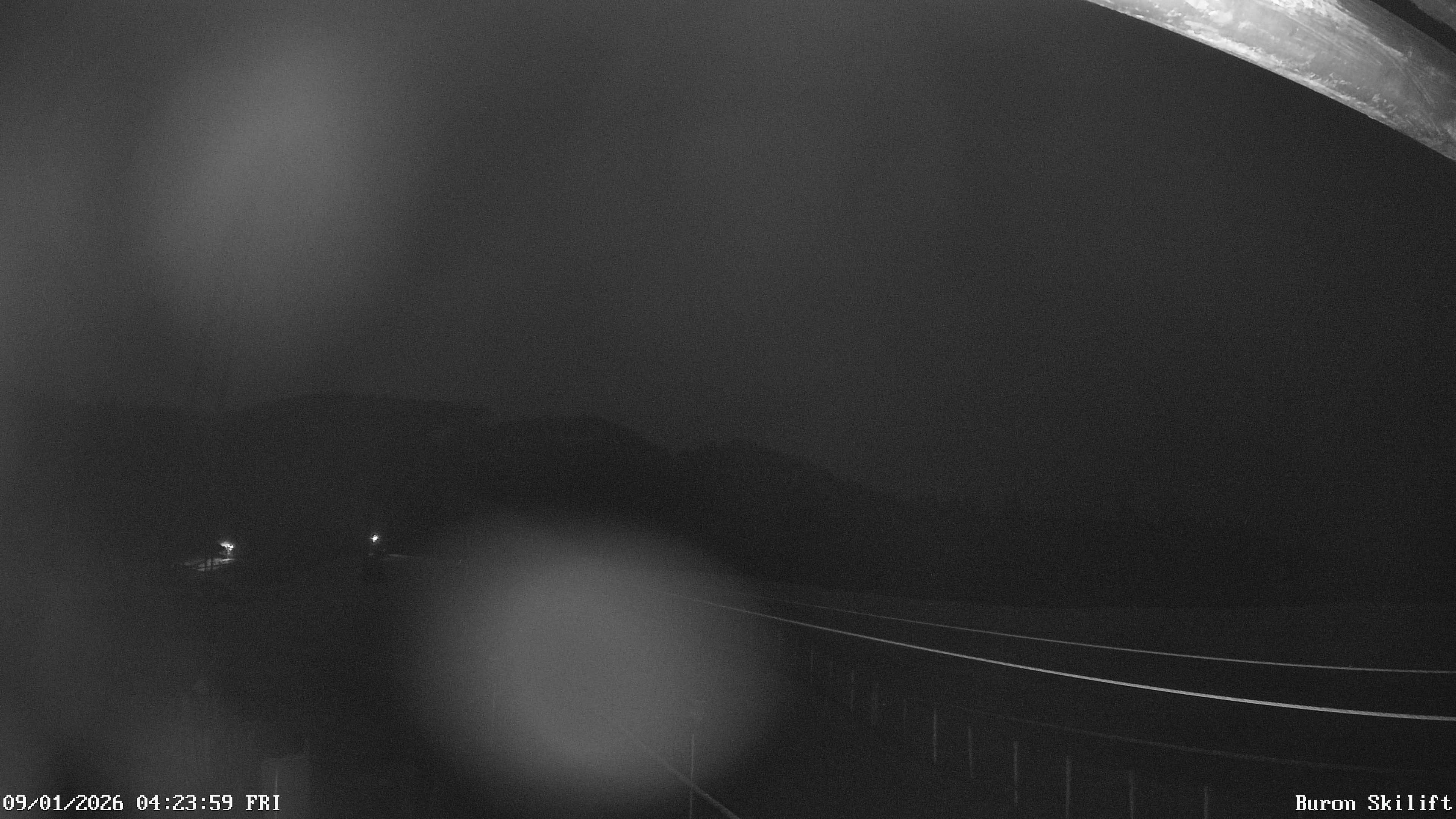 Archiv Foto Webcam Blick von der Talstation des Schlepplifts Buron auf den Lift und die Piste