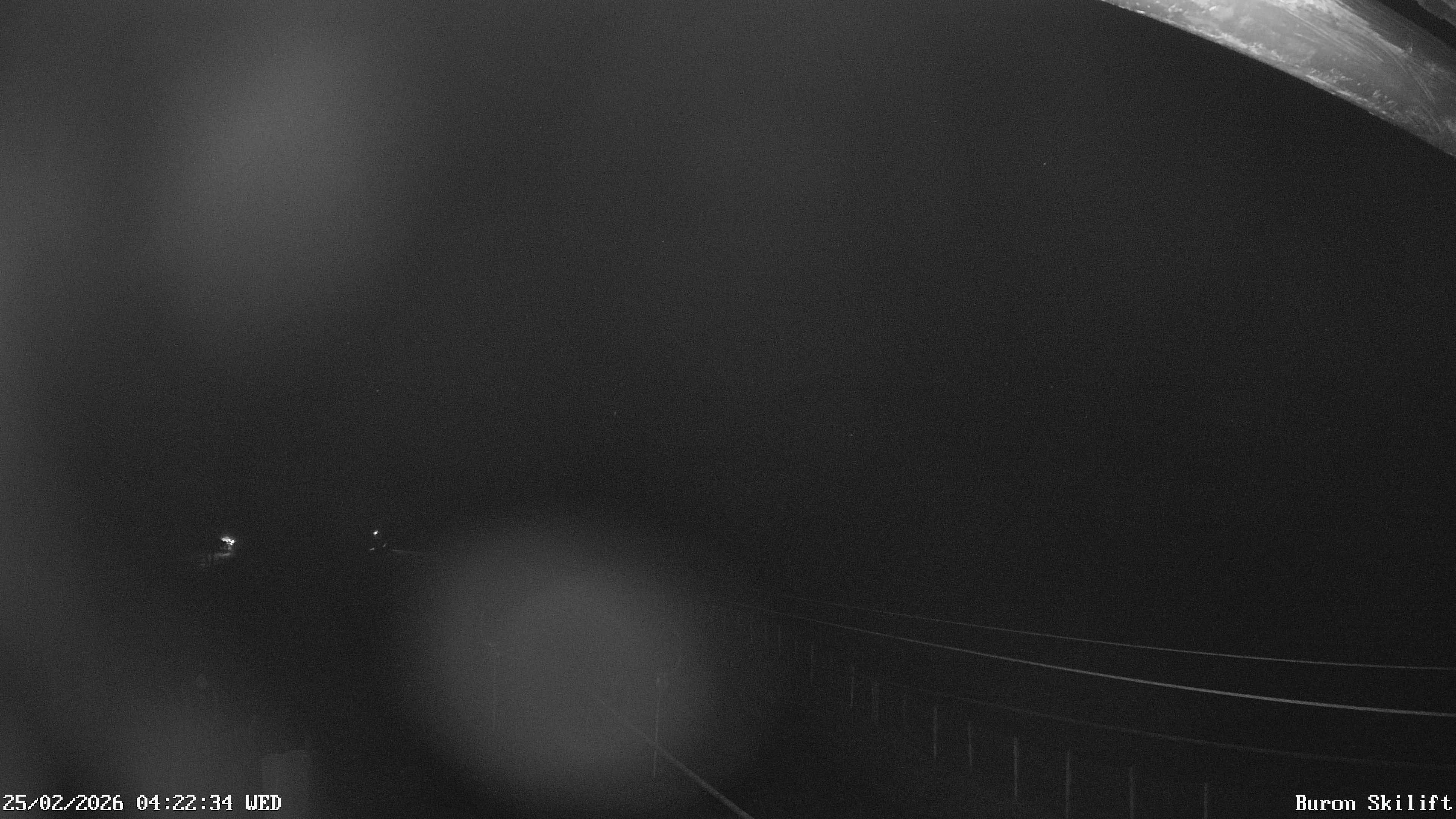 Archiv Foto Webcam Blick von der Talstation des Schlepplifts Buron auf den Lift und die Piste