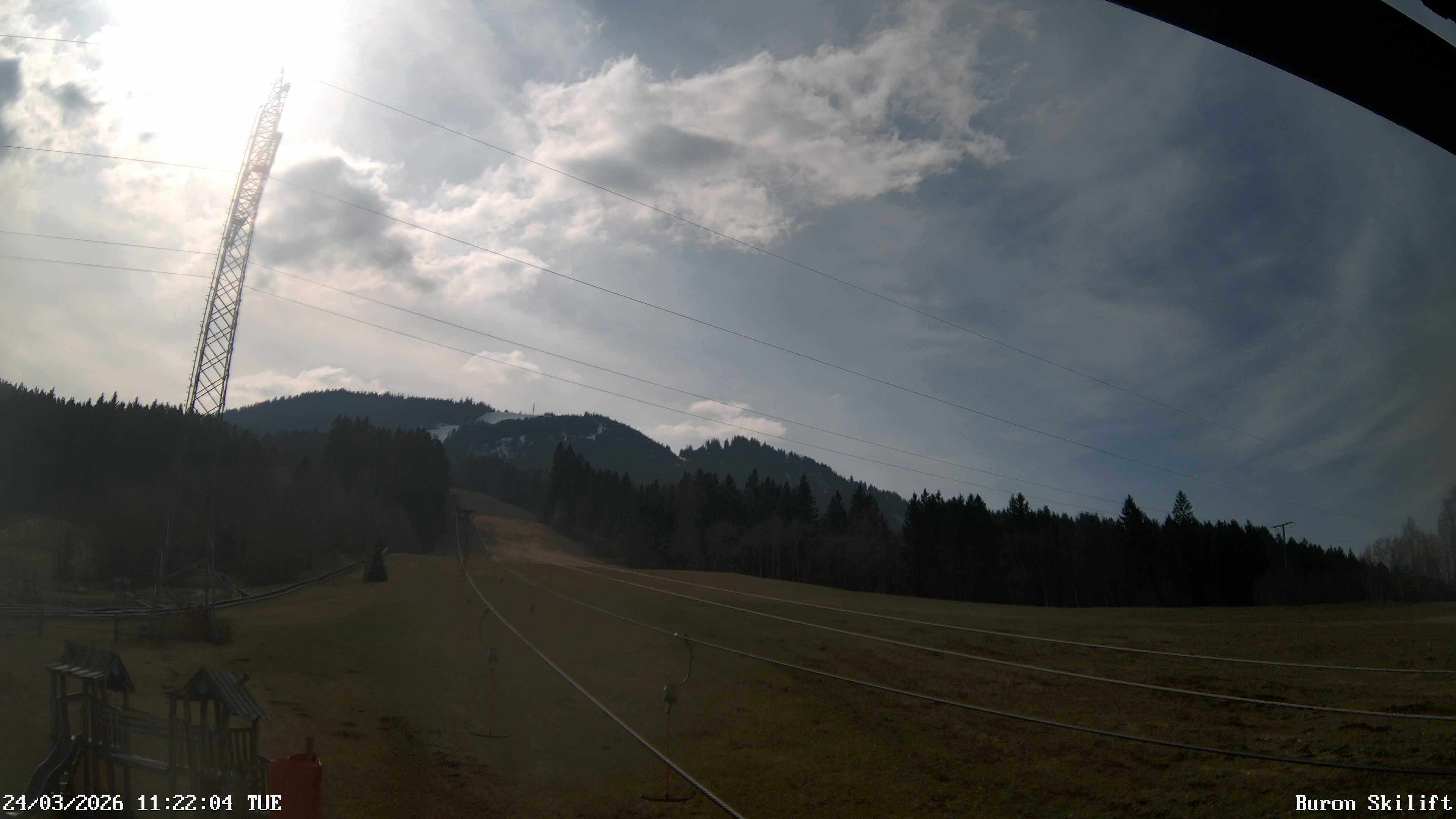Archived image Webcam Enjoy the panoama view of the ski trail and lift in Buron