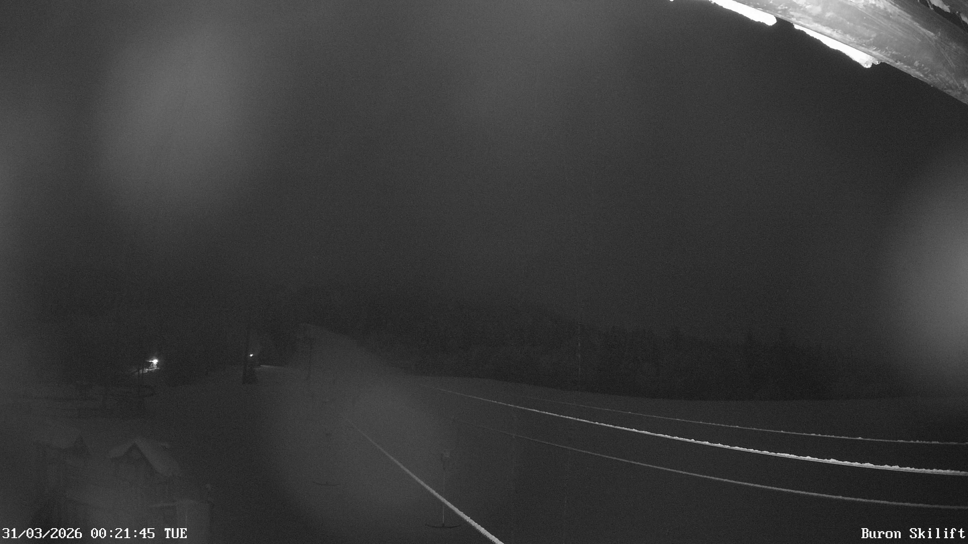 Archived image Webcam Enjoy the panoama view of the ski trail and lift in Buron