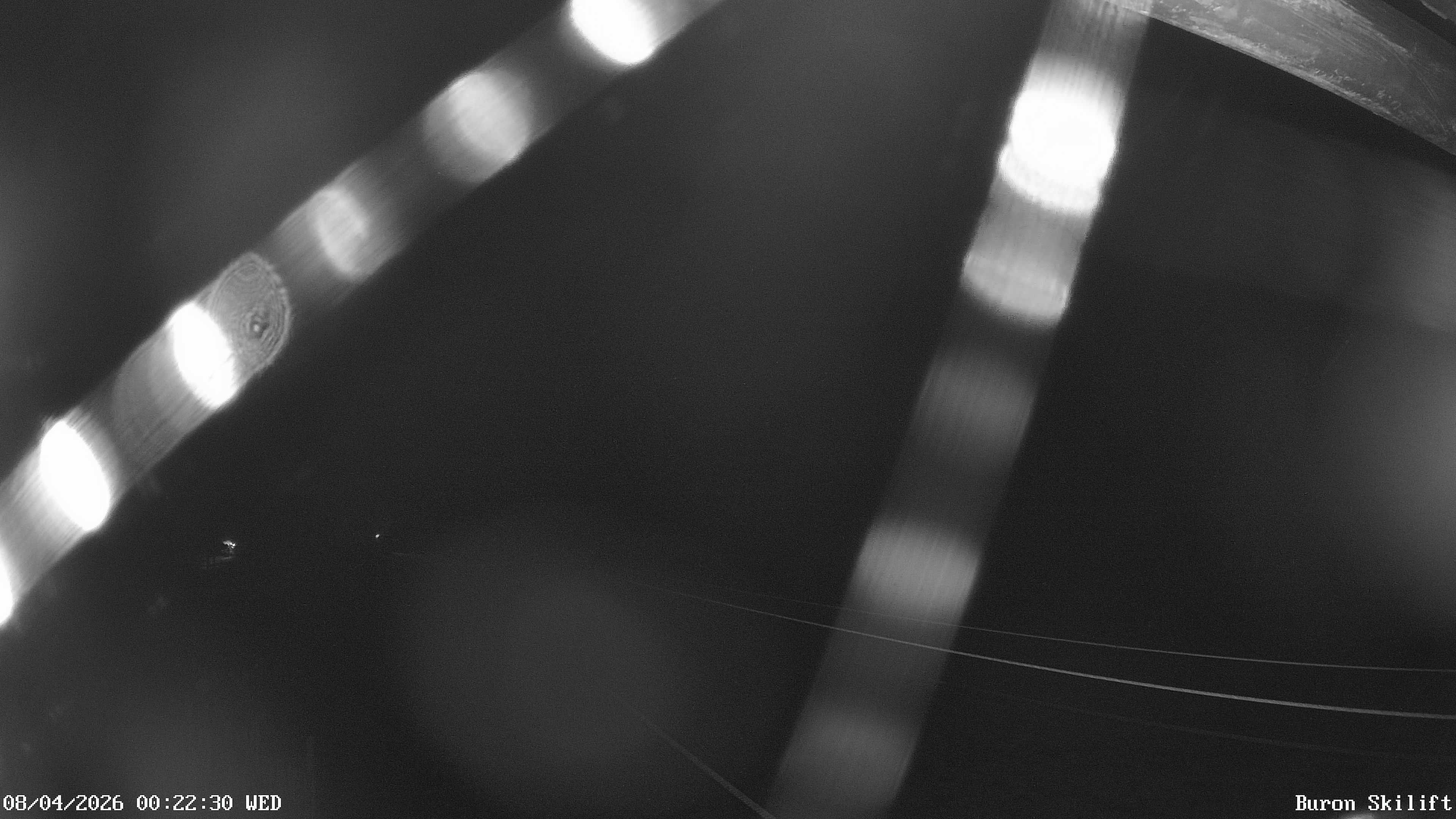 Archiv Foto Webcam Blick von der Talstation des Schlepplifts Buron auf den Lift und die Piste