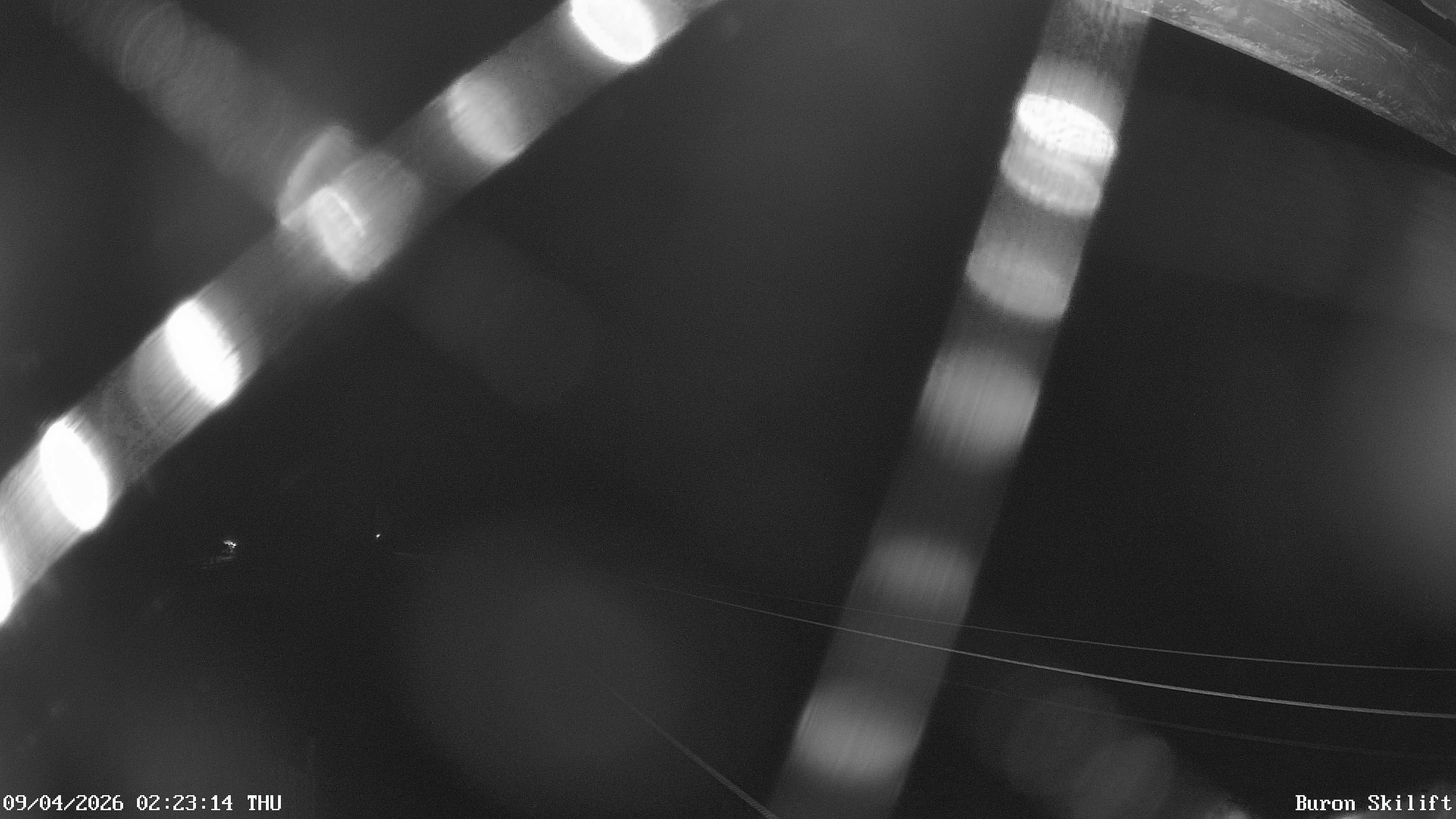 Archiv Foto Webcam Blick von der Talstation des Schlepplifts Buron auf den Lift und die Piste