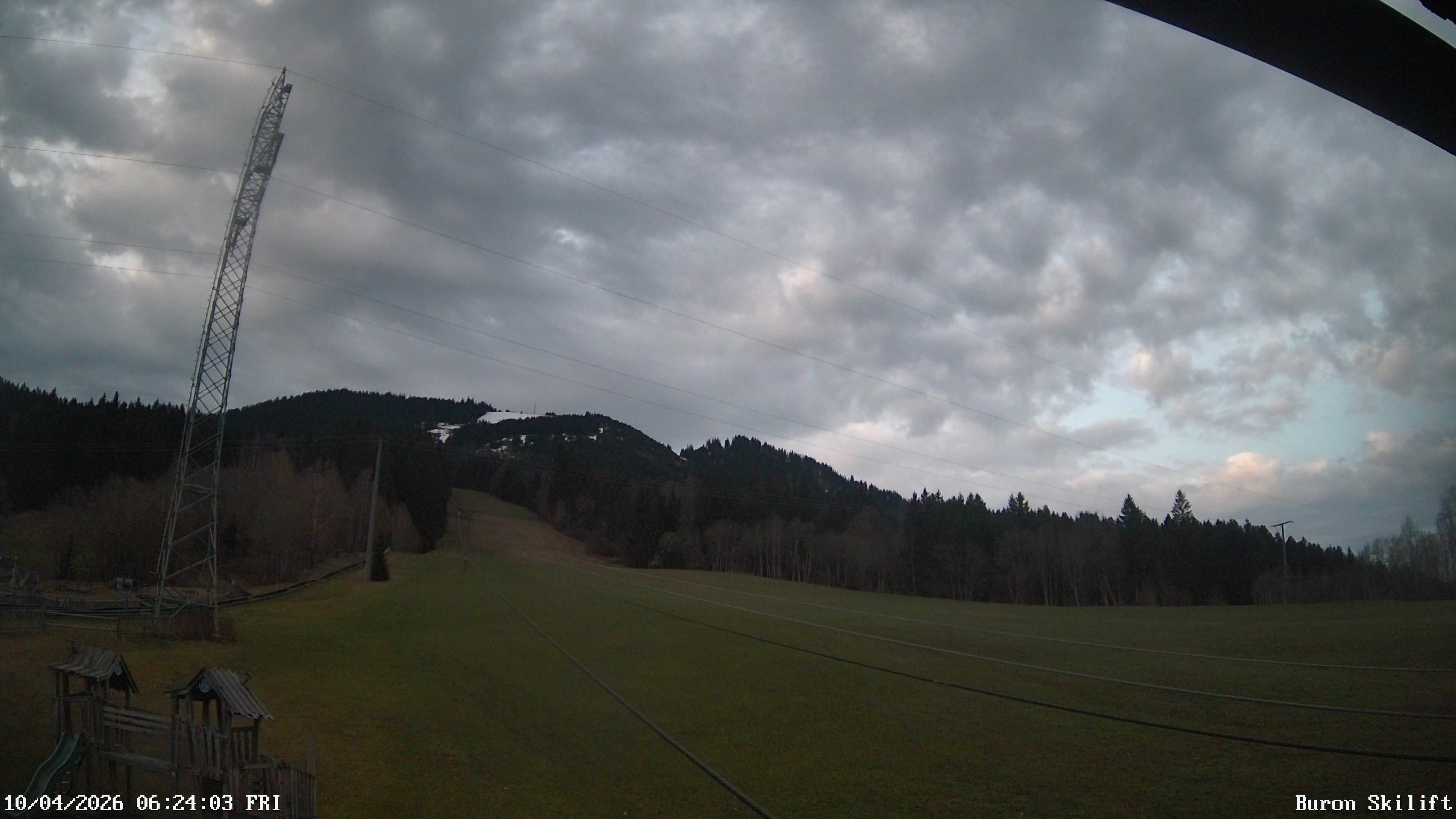 Archived image Webcam Enjoy the panoama view of the ski trail and lift in Buron