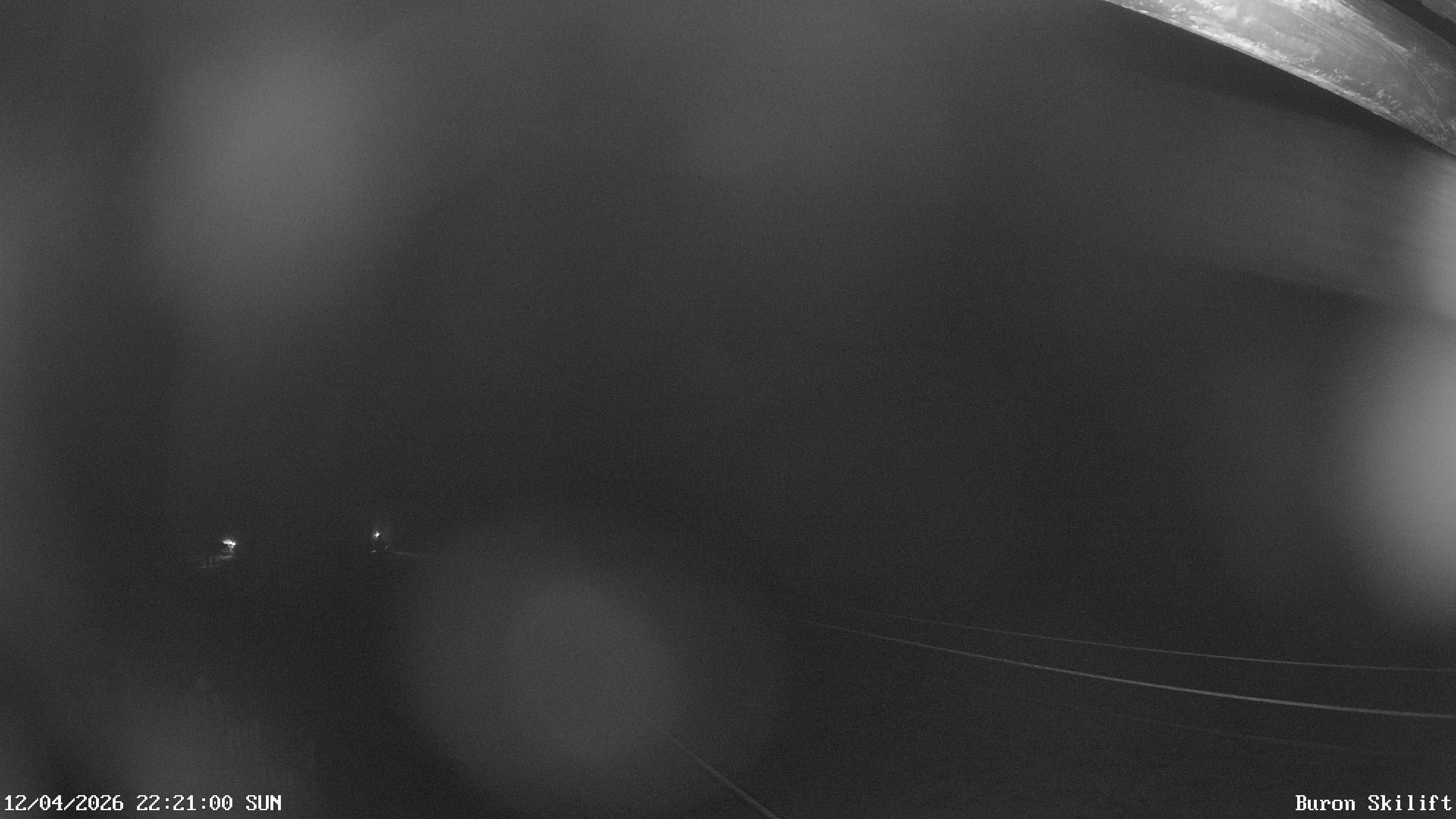 Archiv Foto Webcam Blick von der Talstation des Schlepplifts Buron auf den Lift und die Piste