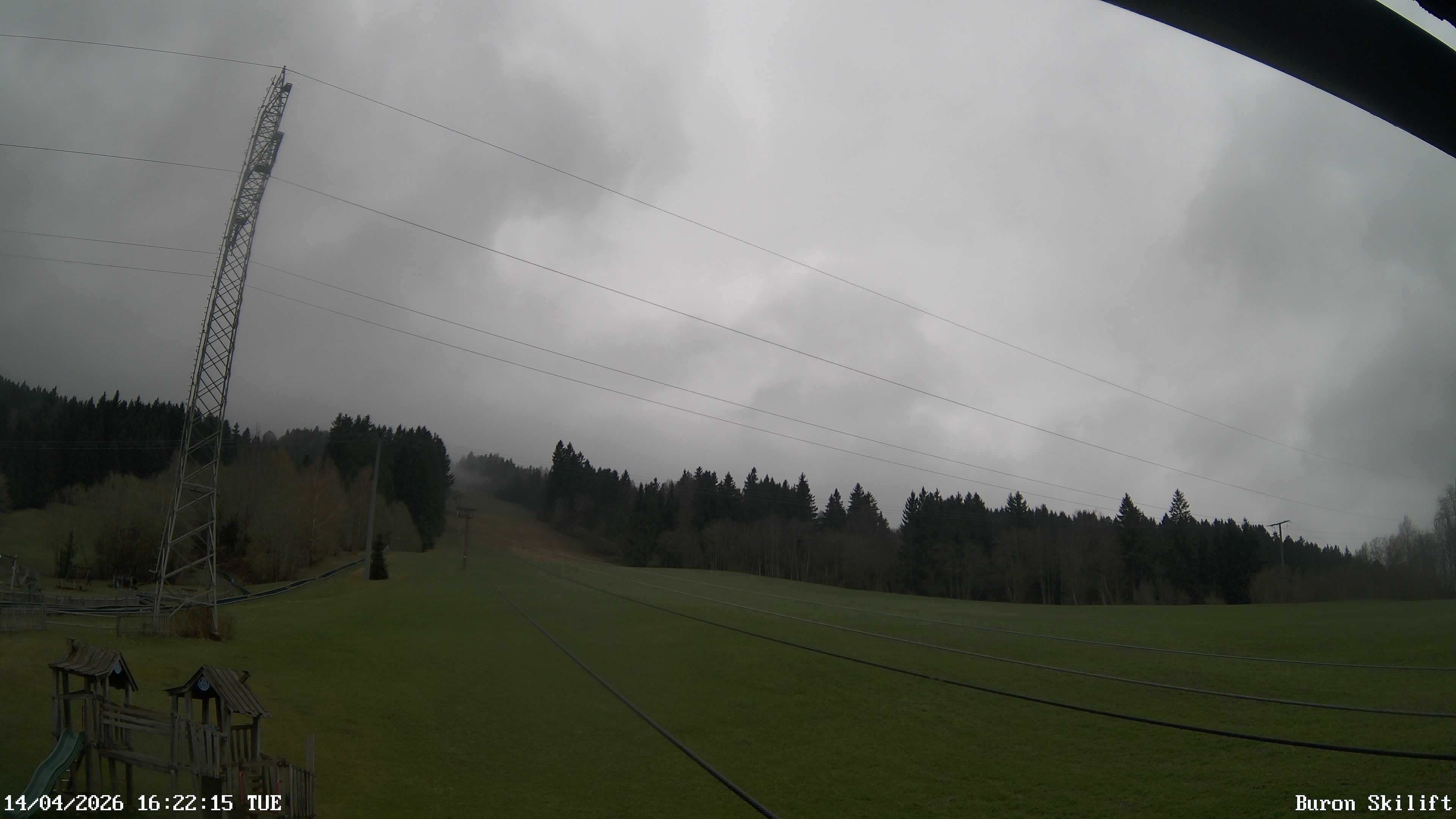 Archived image Webcam Enjoy the panoama view of the ski trail and lift in Buron