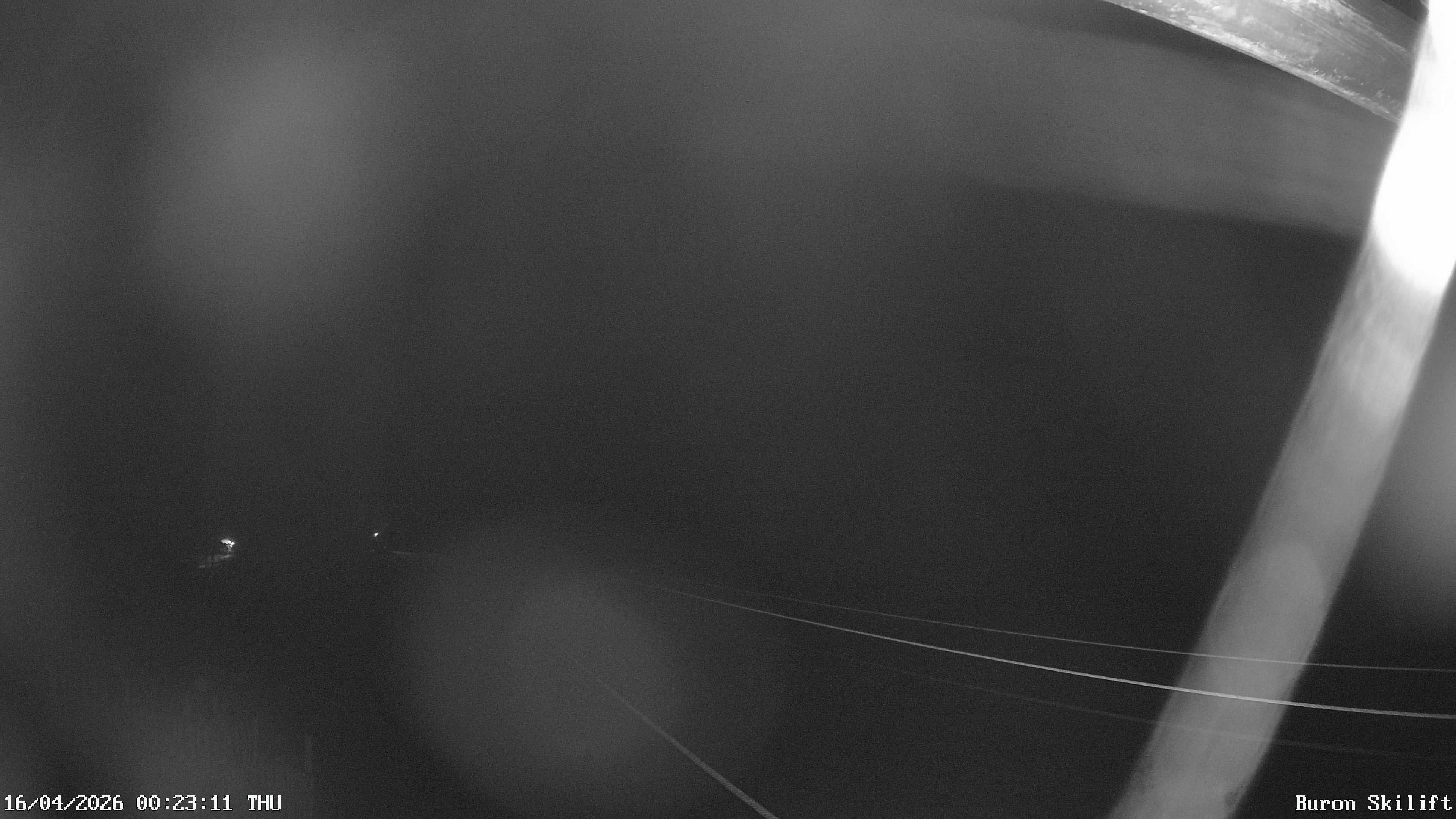 Archiv Foto Webcam Blick von der Talstation des Schlepplifts Buron auf den Lift und die Piste