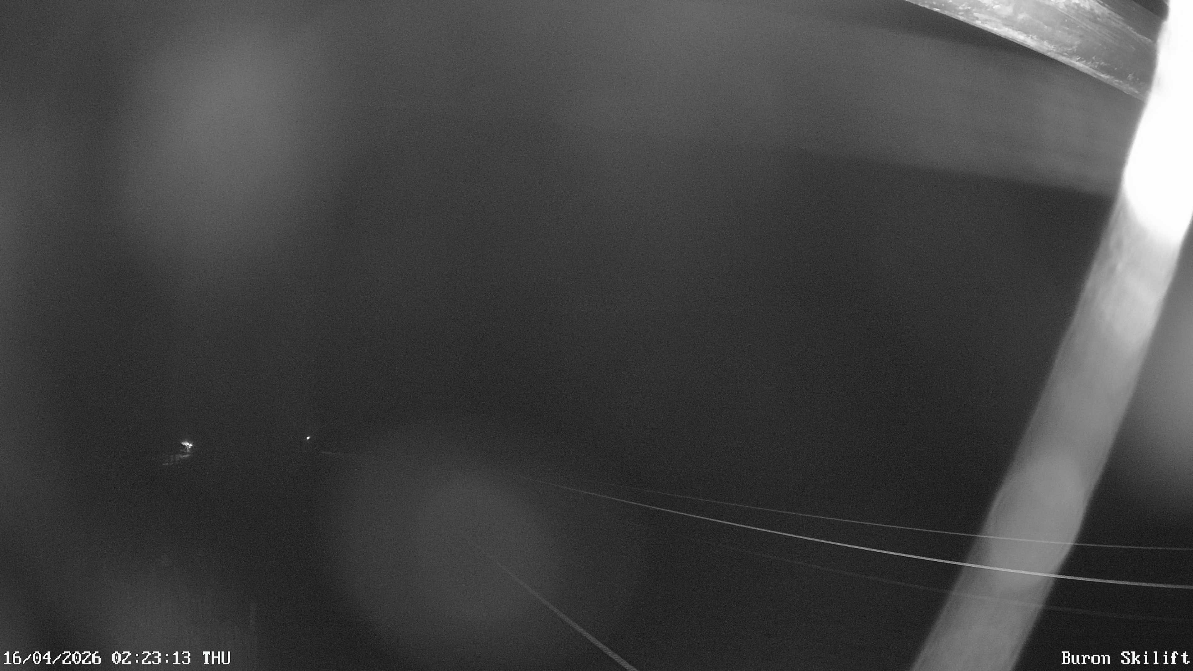 Archiv Foto Webcam Blick von der Talstation des Schlepplifts Buron auf den Lift und die Piste