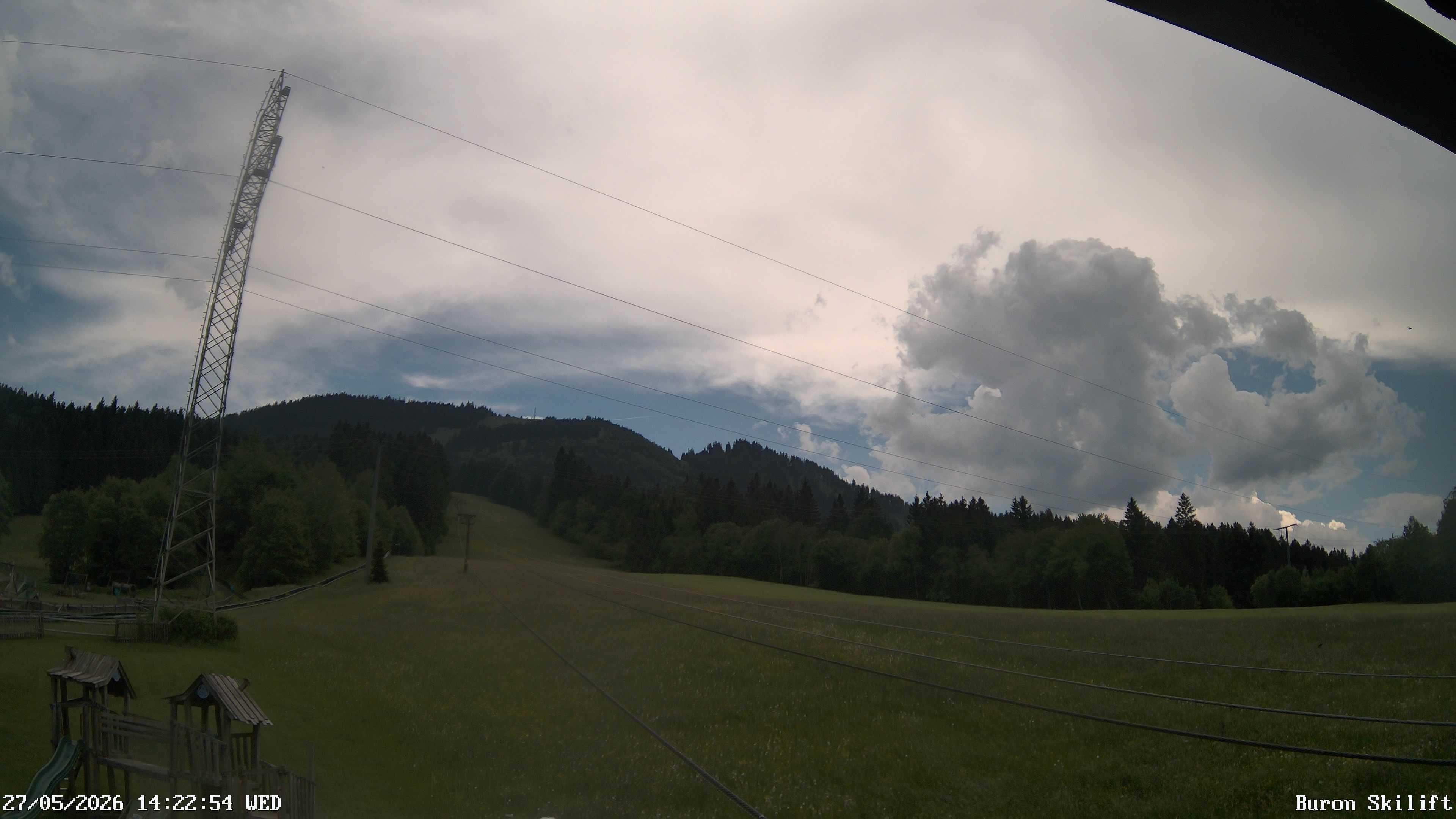 Archived image Webcam Enjoy the panoama view of the ski trail and lift in Buron