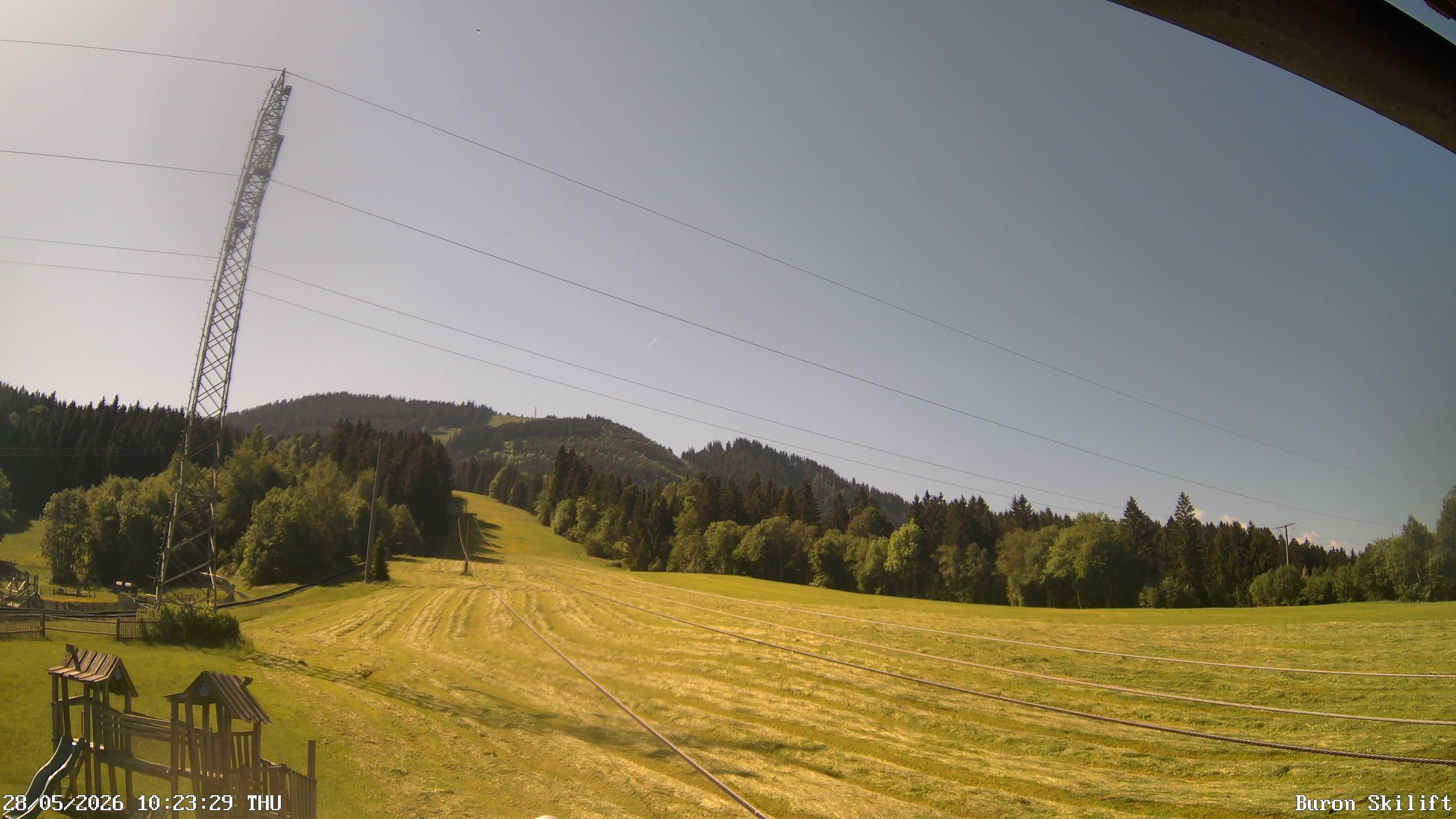 Archived image Webcam Enjoy the panoama view of the ski trail and lift in Buron