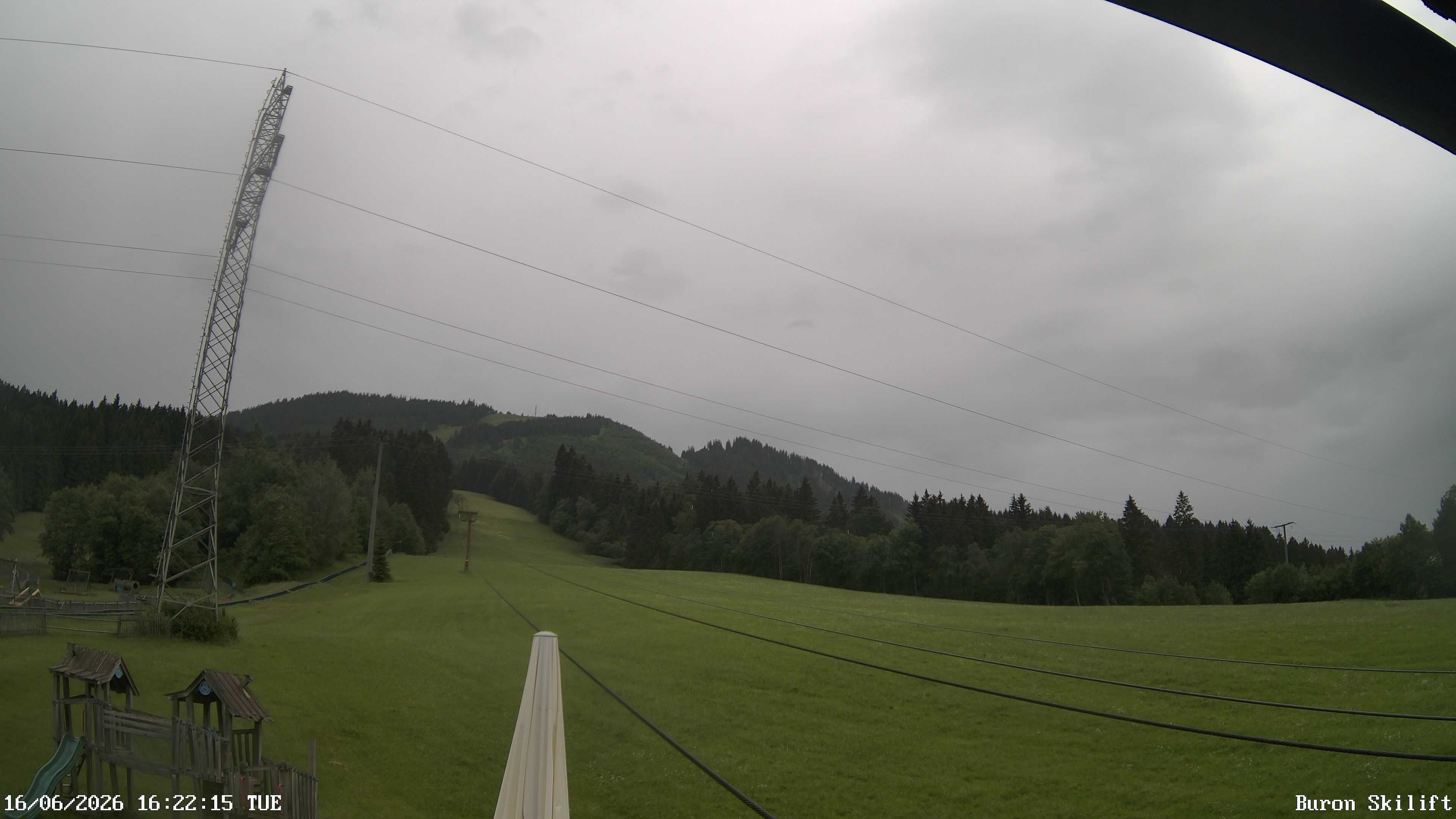 Archived image Webcam Enjoy the panoama view of the ski trail and lift in Buron