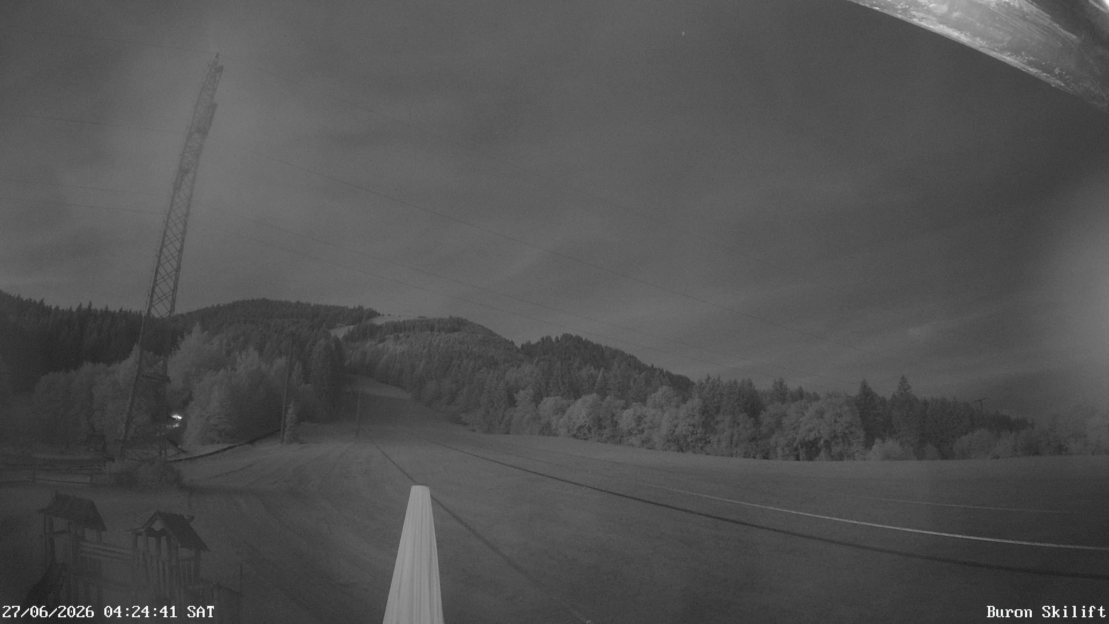 Archived image Webcam Enjoy the panoama view of the ski trail and lift in Buron