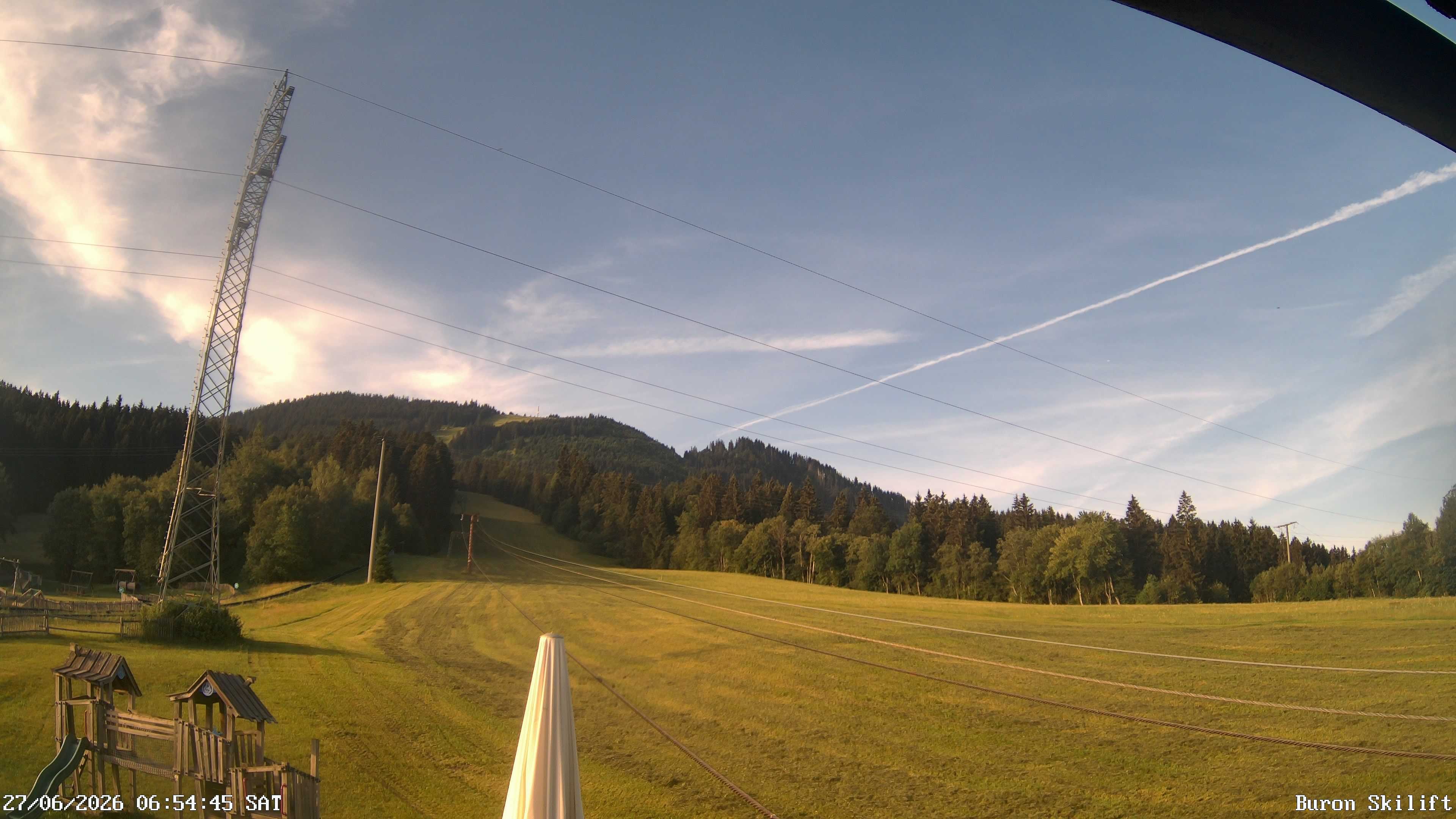 Archived image Webcam Enjoy the panoama view of the ski trail and lift in Buron