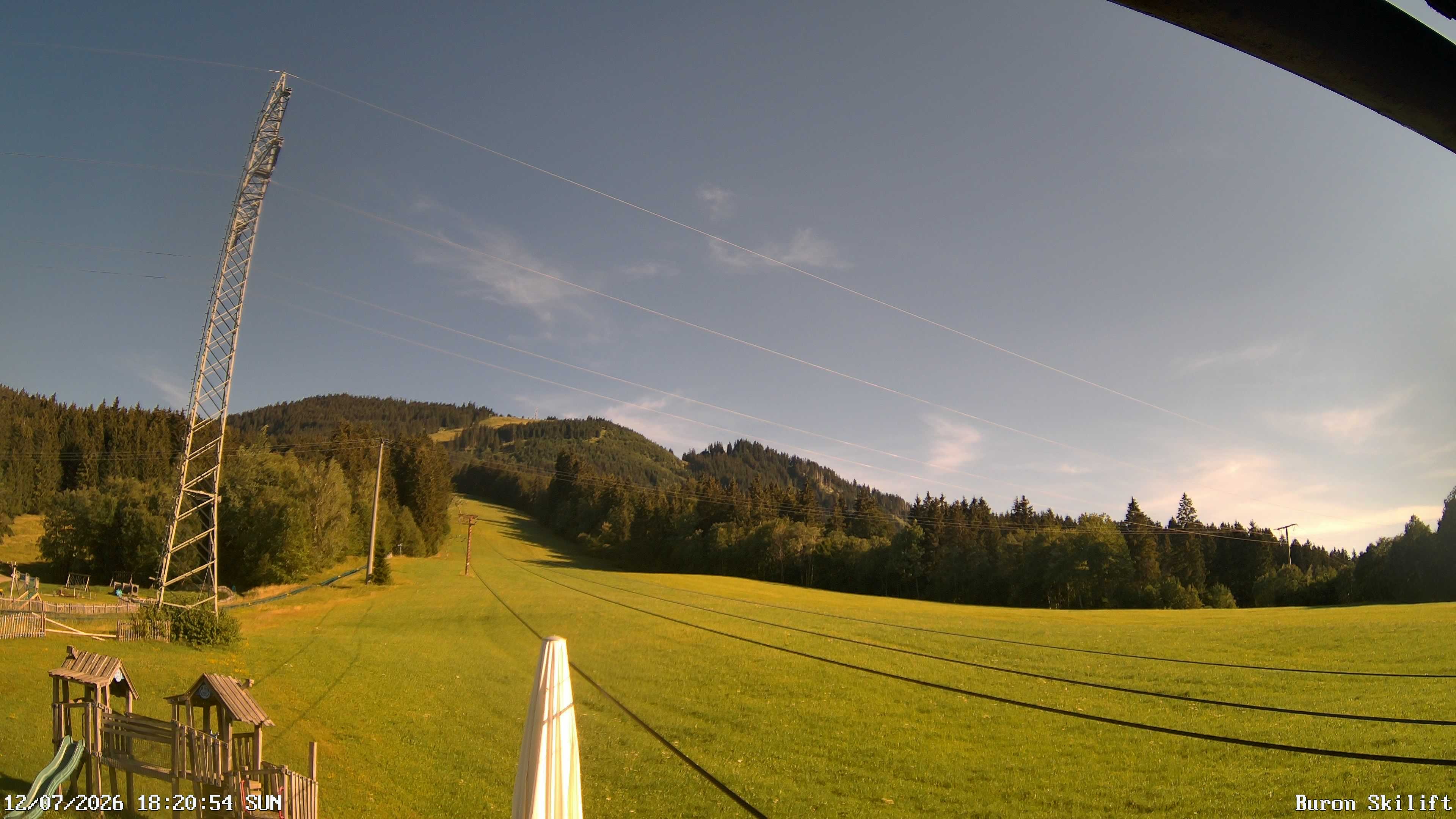 Archived image Webcam Enjoy the panoama view of the ski trail and lift in Buron