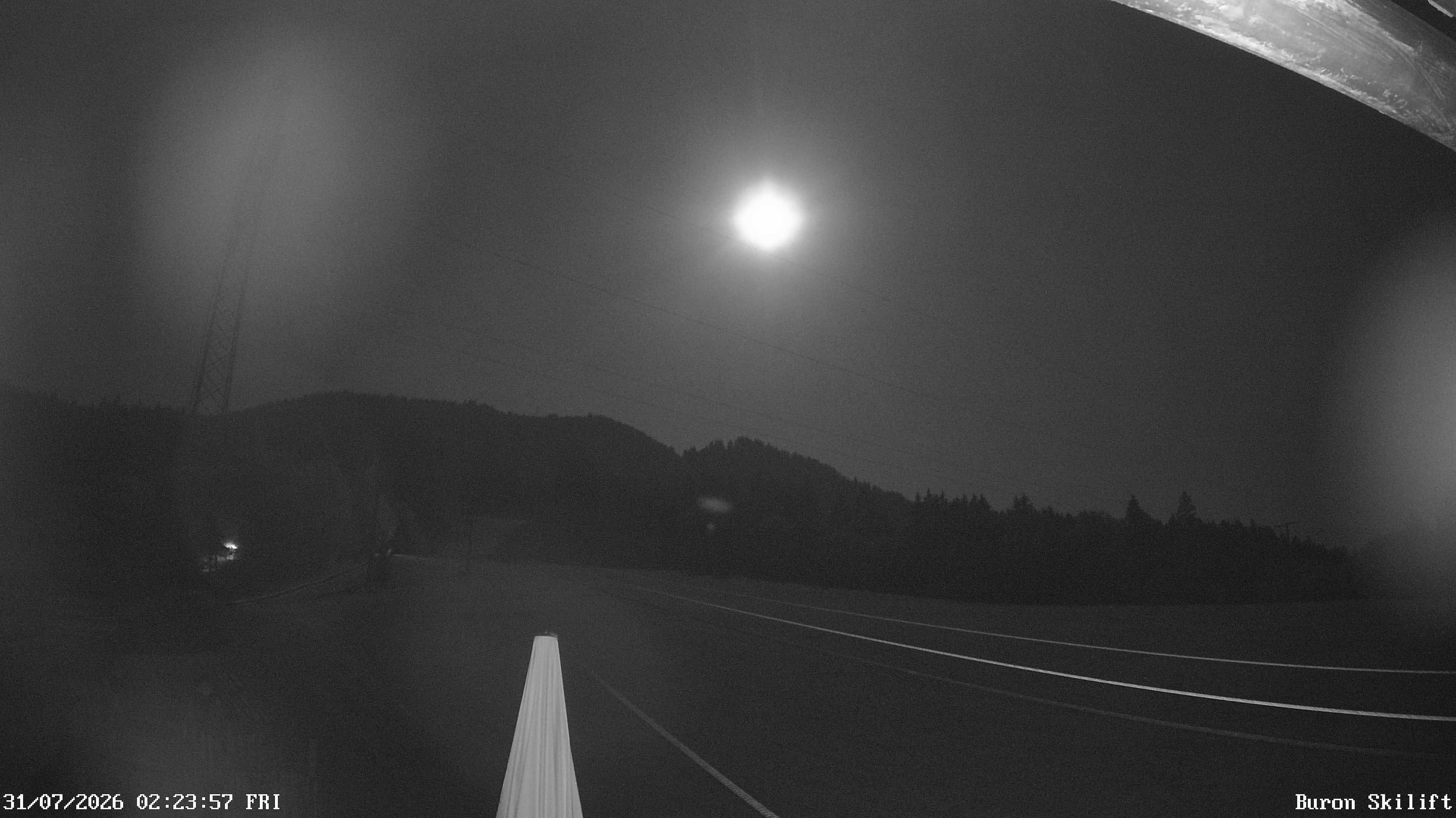 Archived image Webcam Enjoy the panoama view of the ski trail and lift in Buron